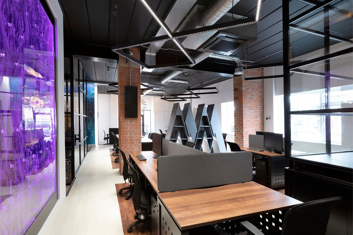 Thiết kế nội thất văn phòng phong cách Industrial - Nội thất Tân Phát